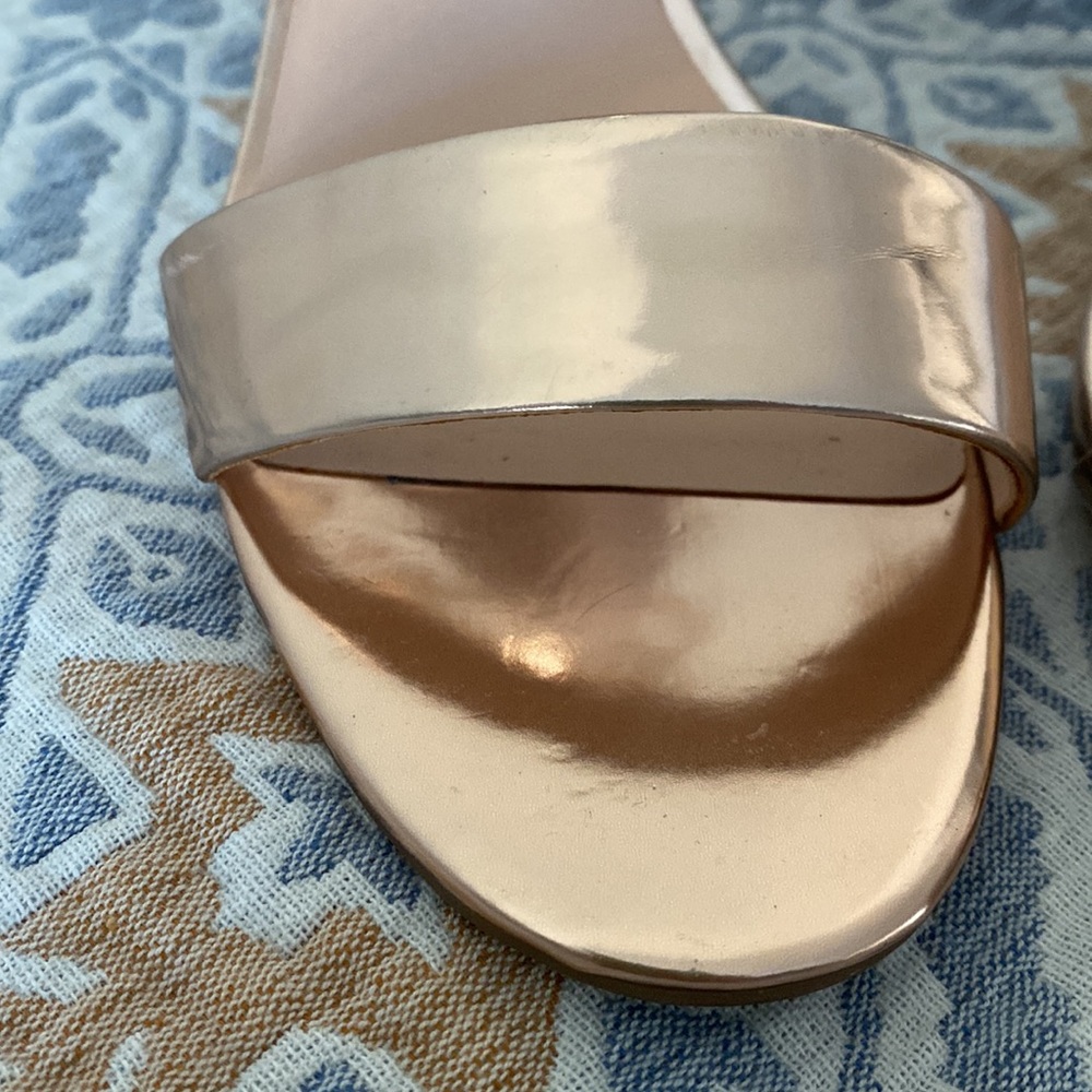 BP. ROSE GOLD HEELS - Picture 4 of 14